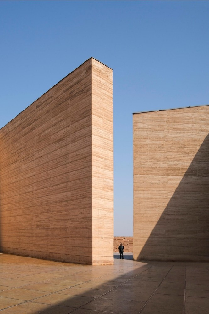 “一屋一策”推进既有建筑改造